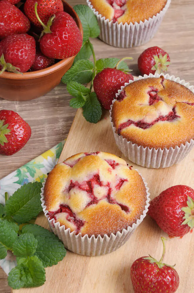 Muffins à L’avoine Fourrés à La Confiture De Fraises